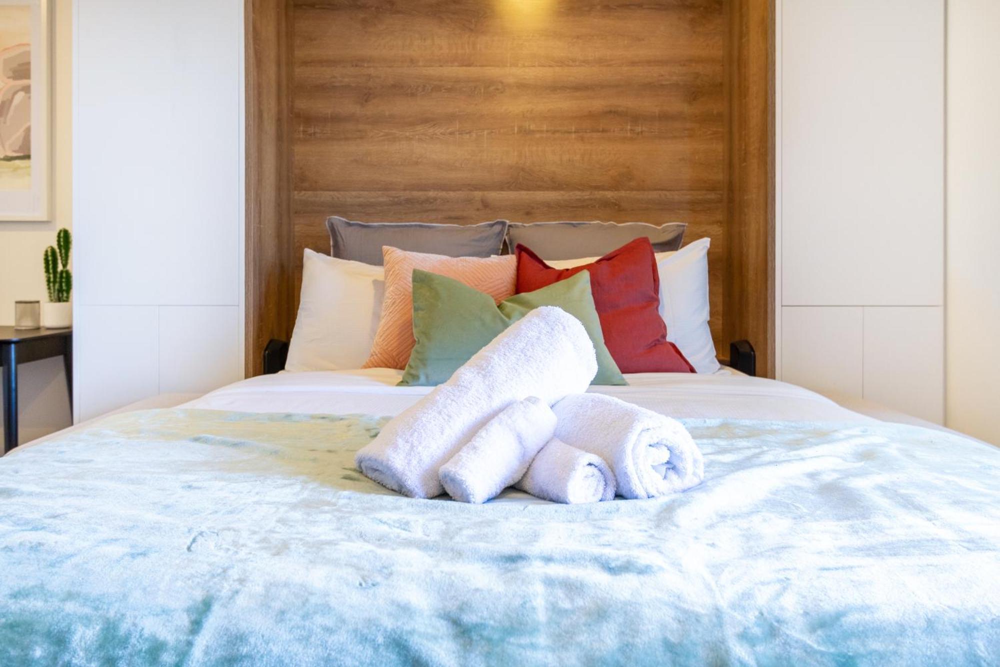 City Living: Upper Studio Haven On Wilmer Christchurch Exterior foto
